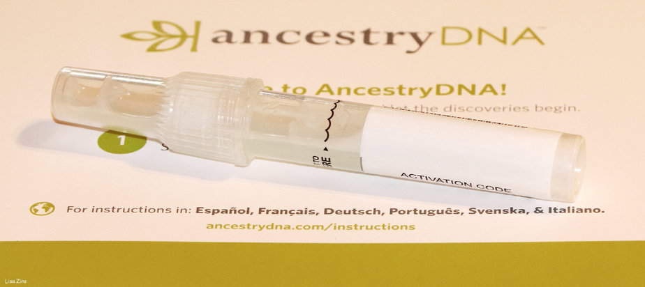 ancestryDNA-testing-kit